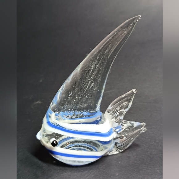 Art Glass Angel Fish Paperweight Blue & White Striped Murano handblown, set of 2 - Picture 3 of 6
